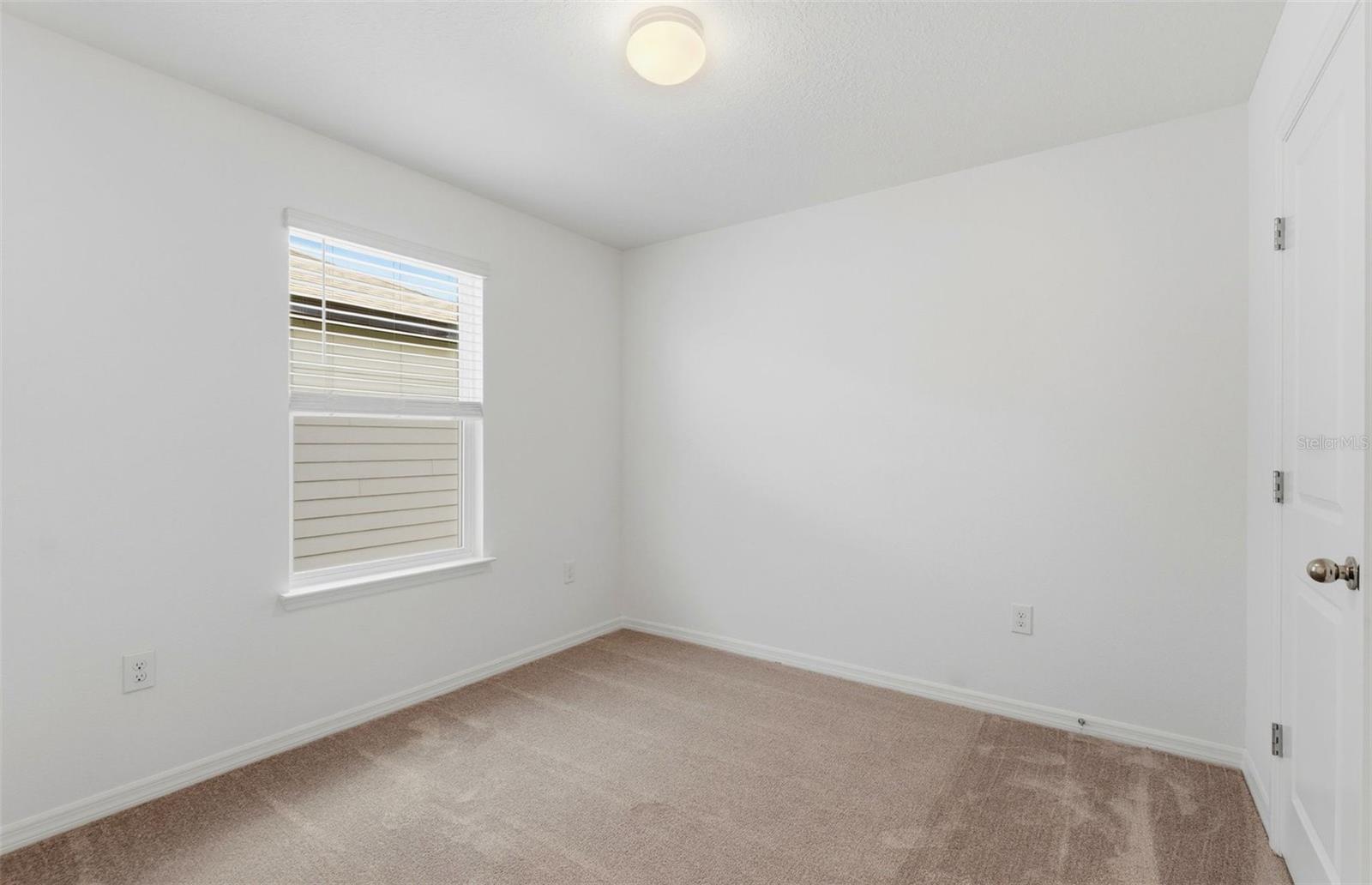 1090 Silverlake Blvd Property Photo 14