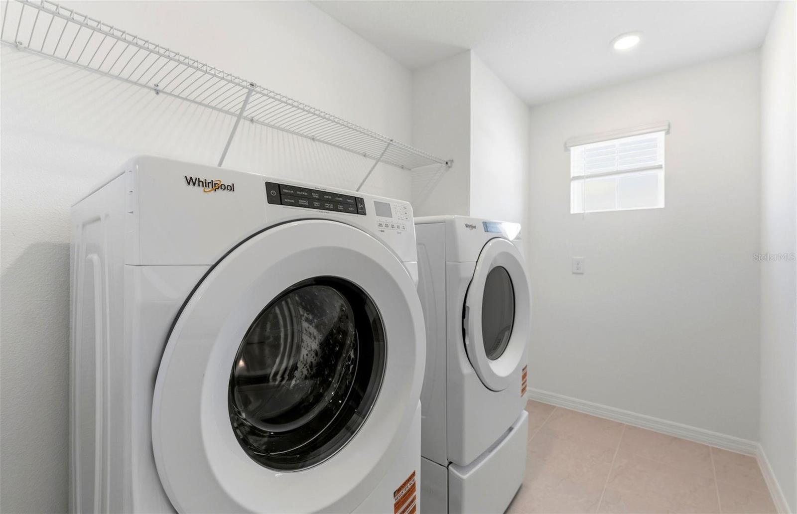 1090 Silverlake Blvd Property Photo 18