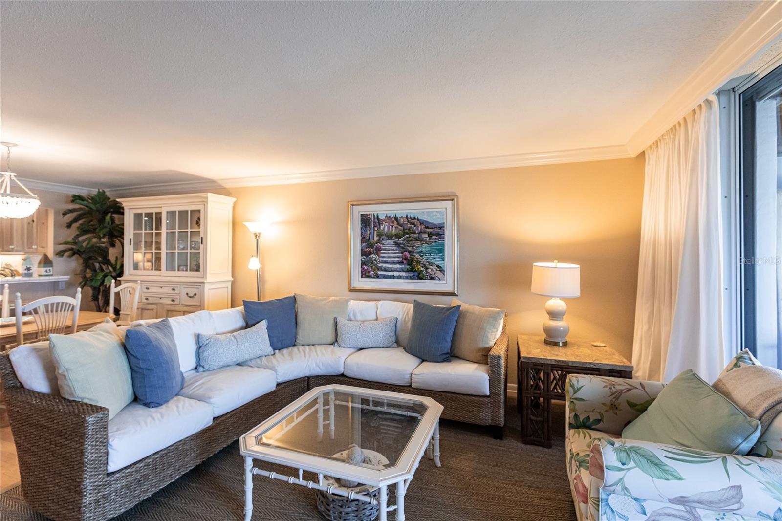 1055 W Peppertree Dr #703aa Property Photo 7