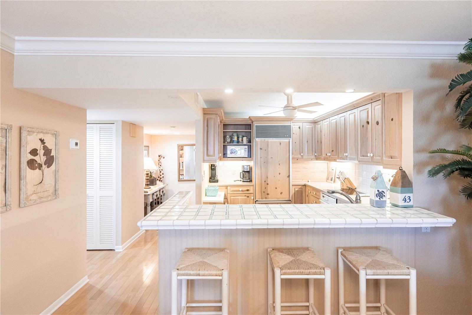 1055 W Peppertree Dr #703aa Property Photo 11