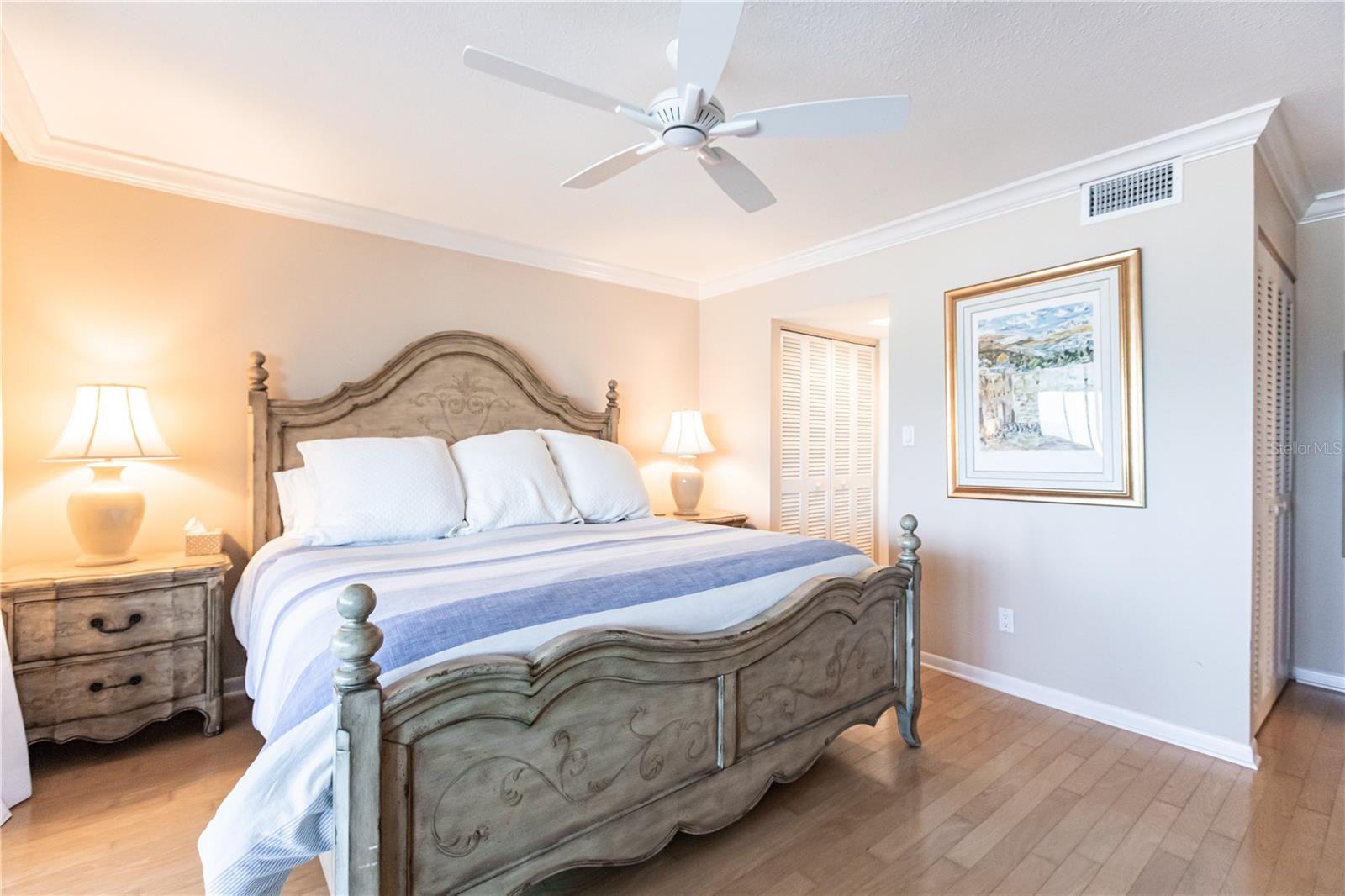 1055 W Peppertree Dr #703aa Property Photo 16
