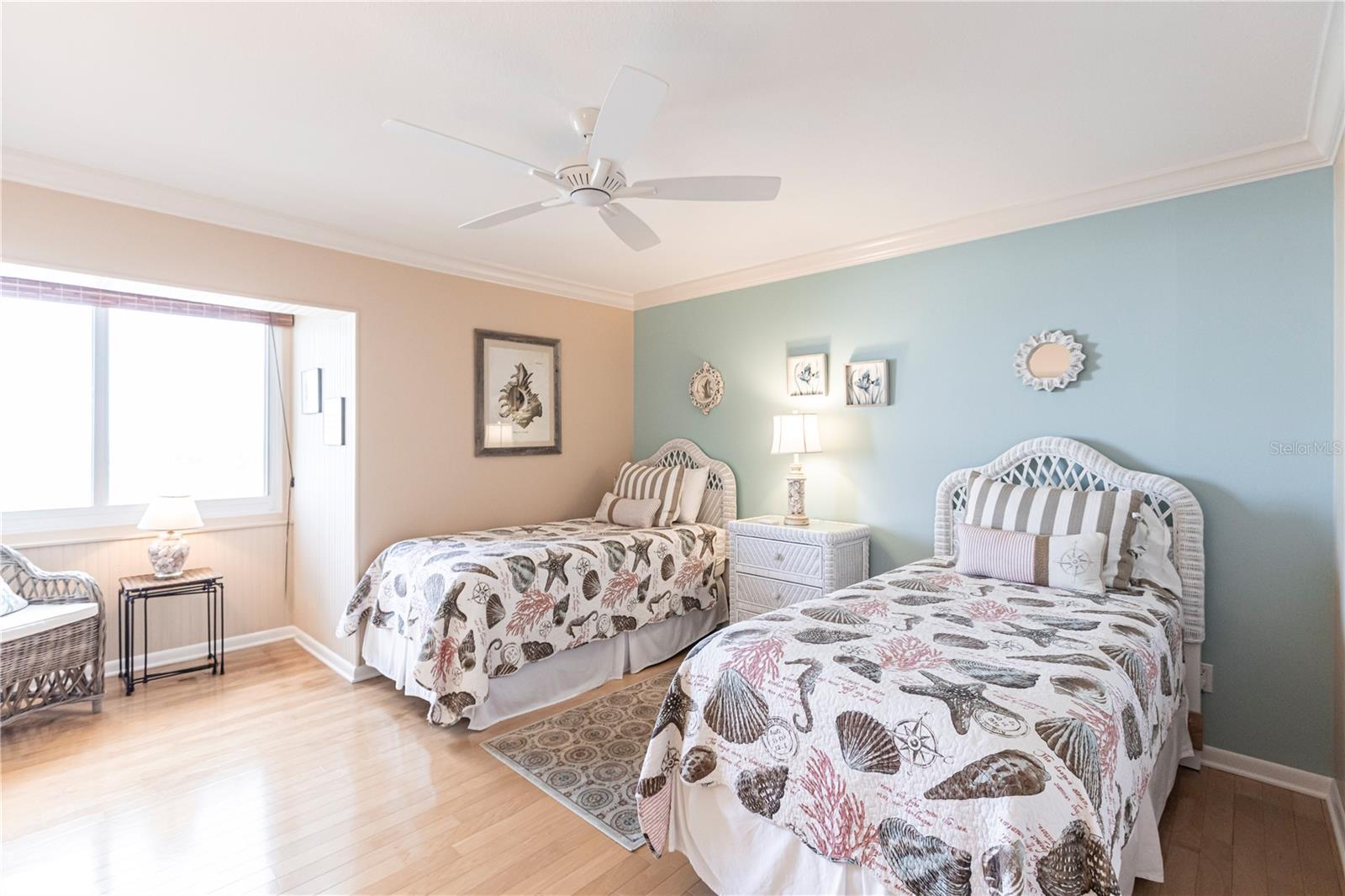 1055 W Peppertree Dr #703aa Property Photo 20