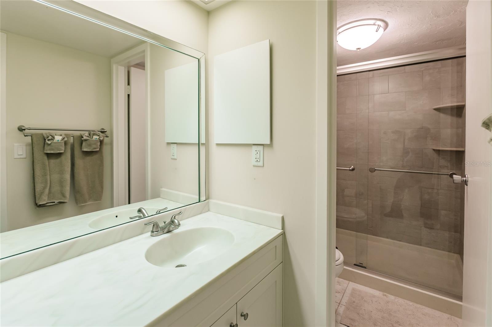 1055 W Peppertree Dr #506aa Property Photo 18