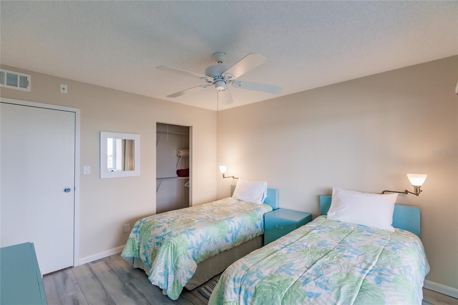 1055 W Peppertree Dr #506aa Property Photo 20