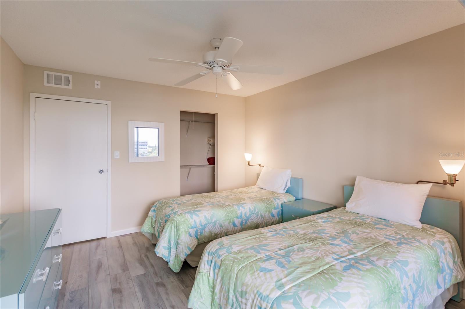 1055 W Peppertree Dr #506aa Property Photo 22