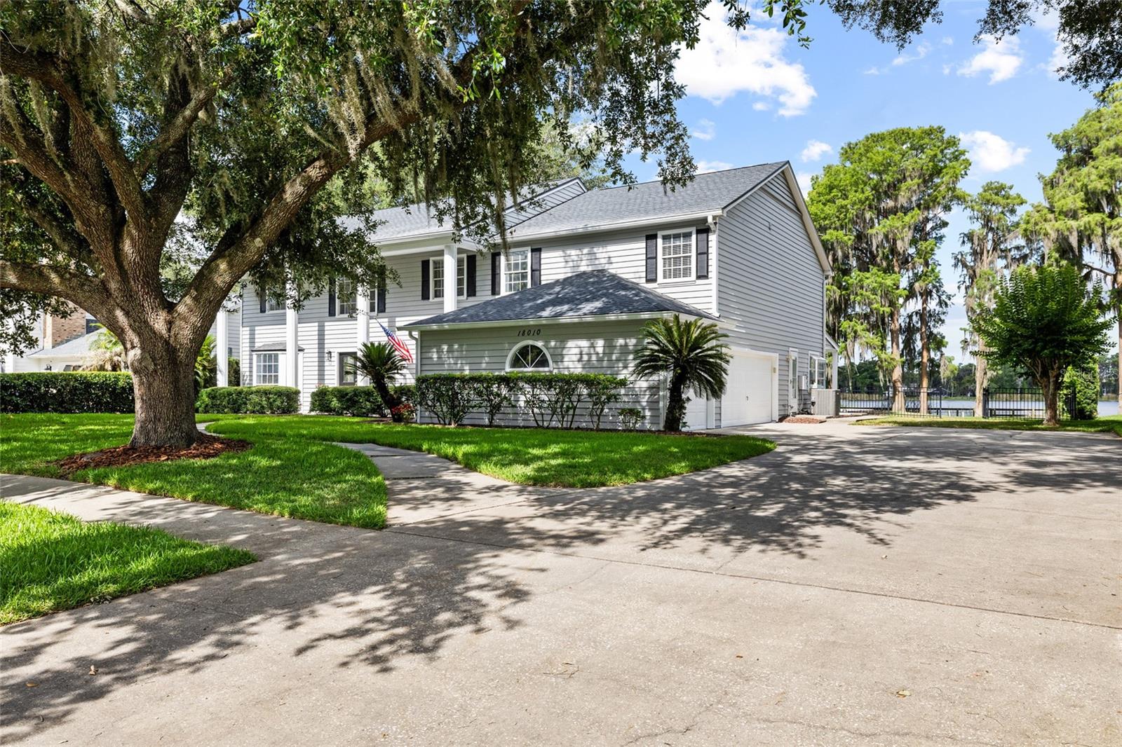 18010 Clear Lake Dr Property Photo 4