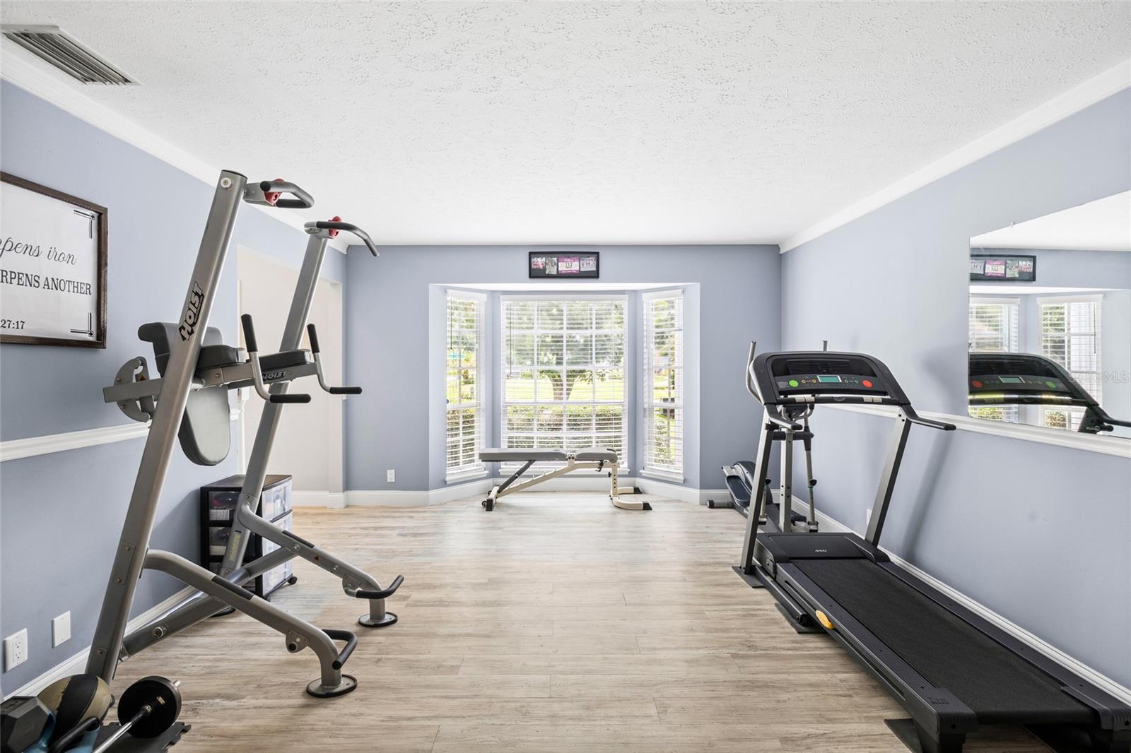 18010 Clear Lake Dr Property Photo 9
