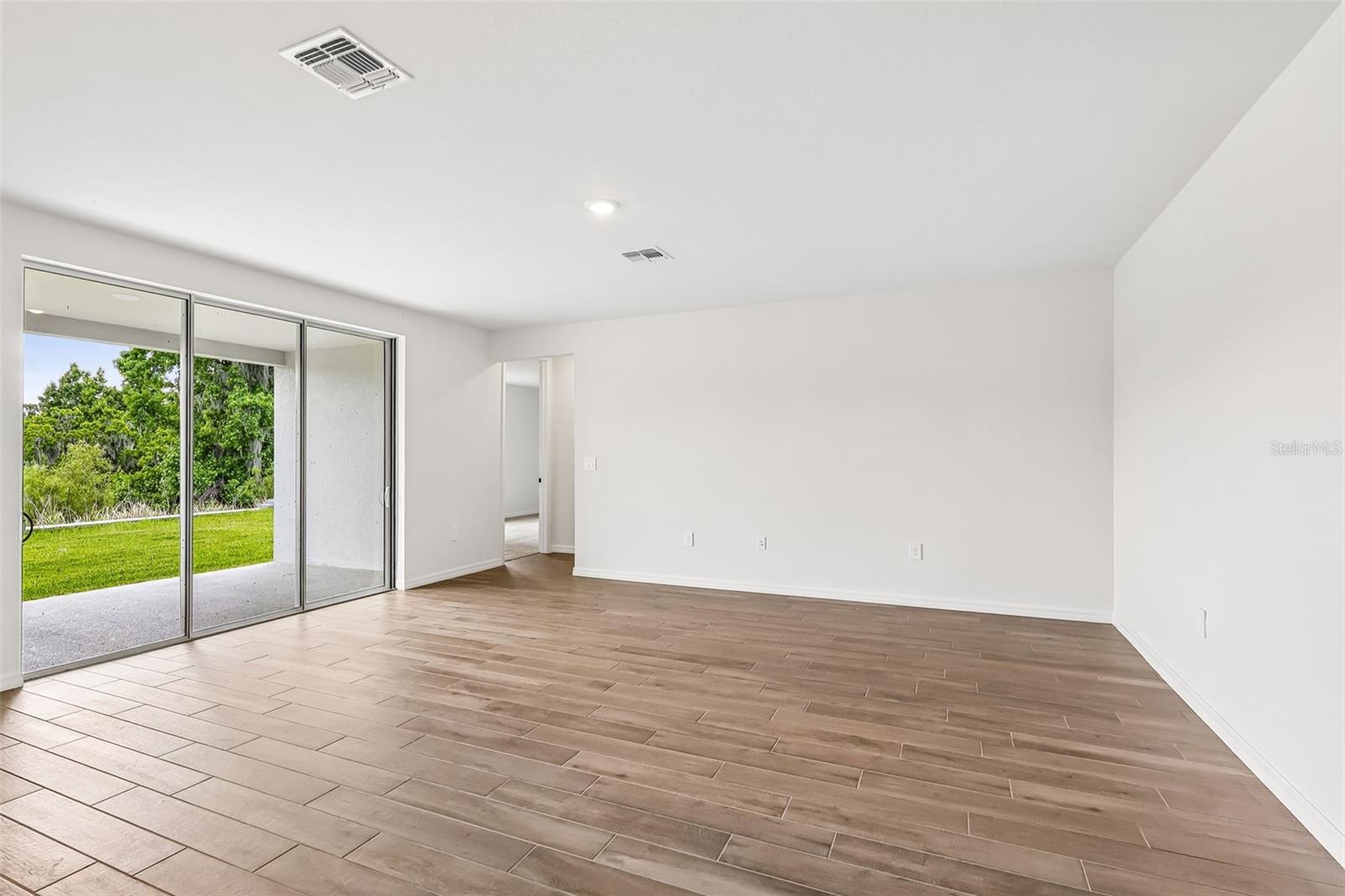 3335 Orchard Loop Property Photo 7