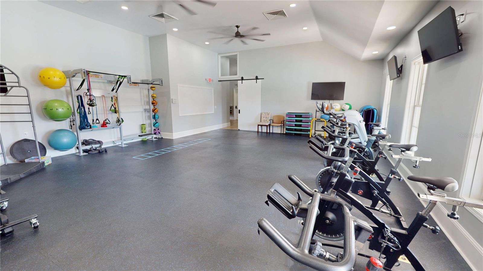 4801 Majestic Hills Loop Property Photo 73
