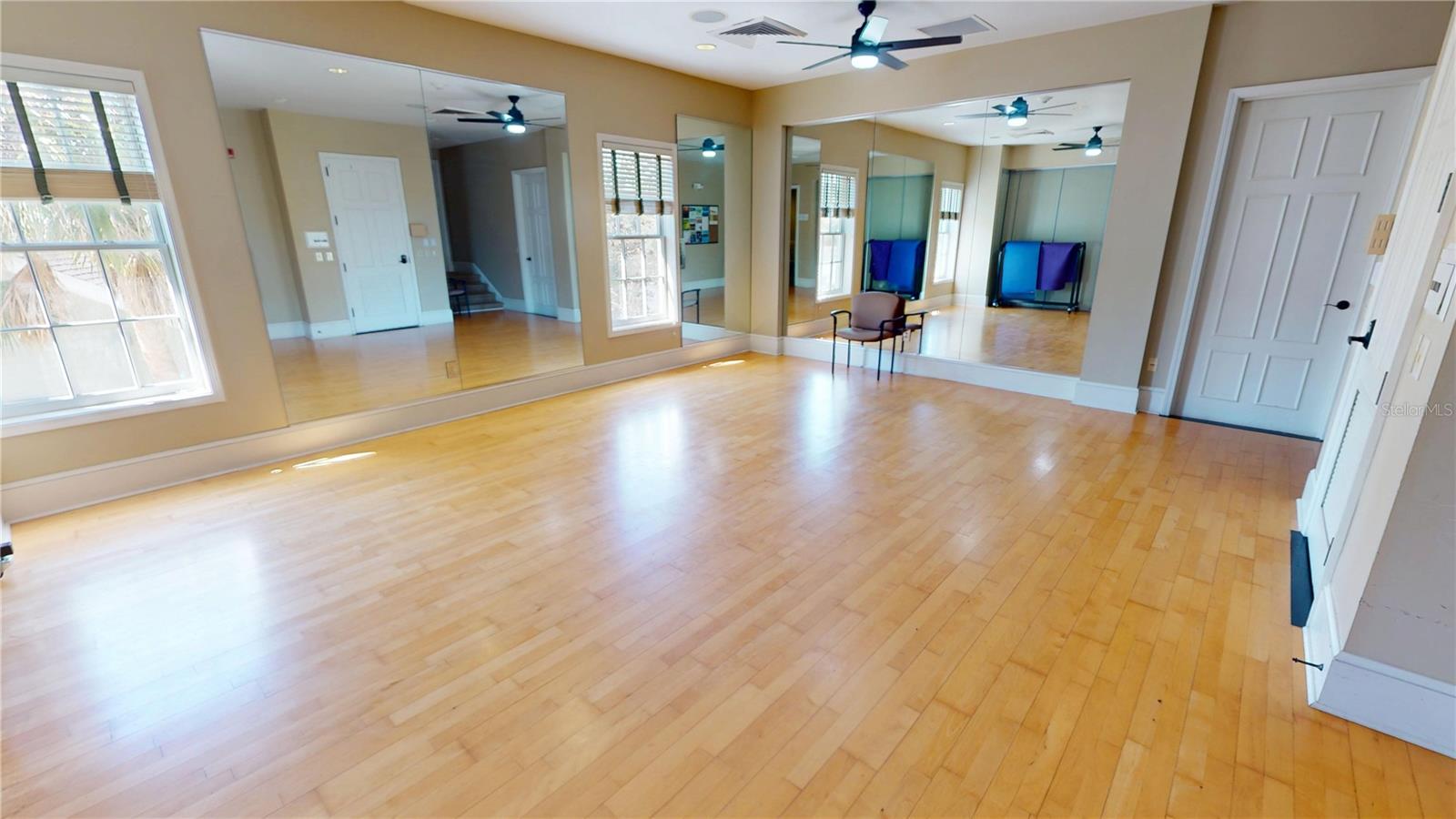 4801 Majestic Hills Loop Property Photo 74