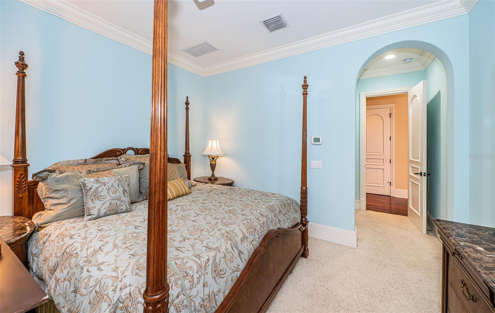 9209 Silverthorn Rd Property Photo 57