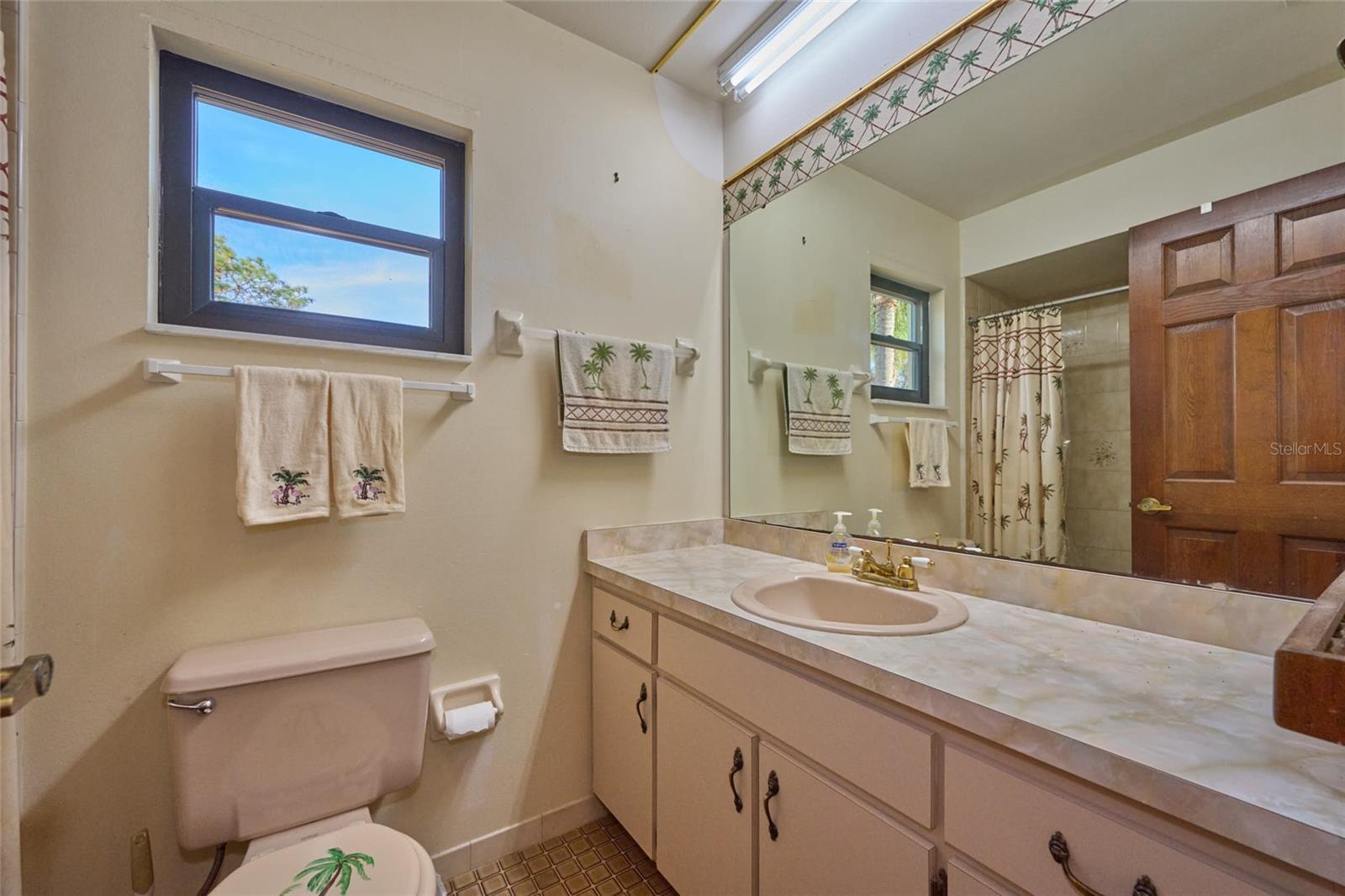 4220 Oleander Dr Property Photo 24