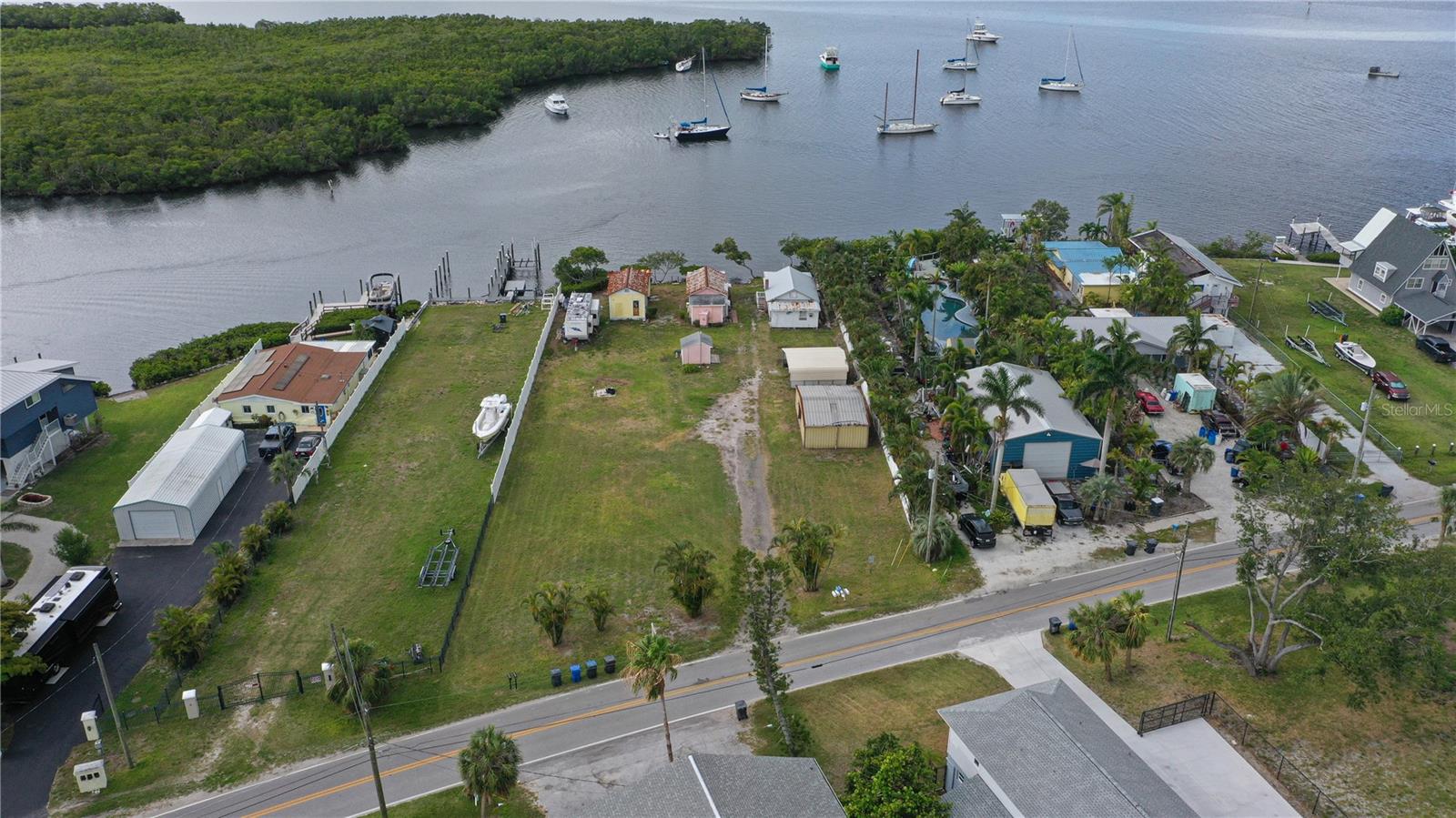 3306 W Shell Point Rd Property Photo 1