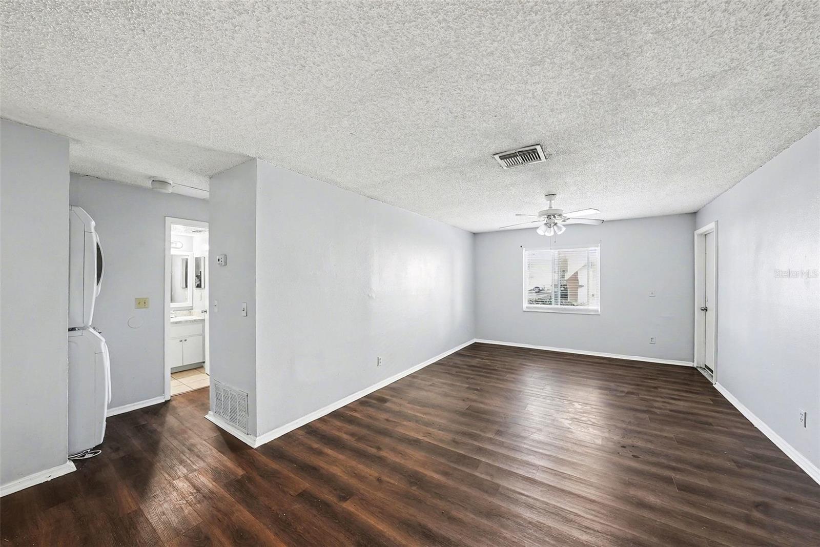 550 Golden Raintree Pl #550 Property Photo 6