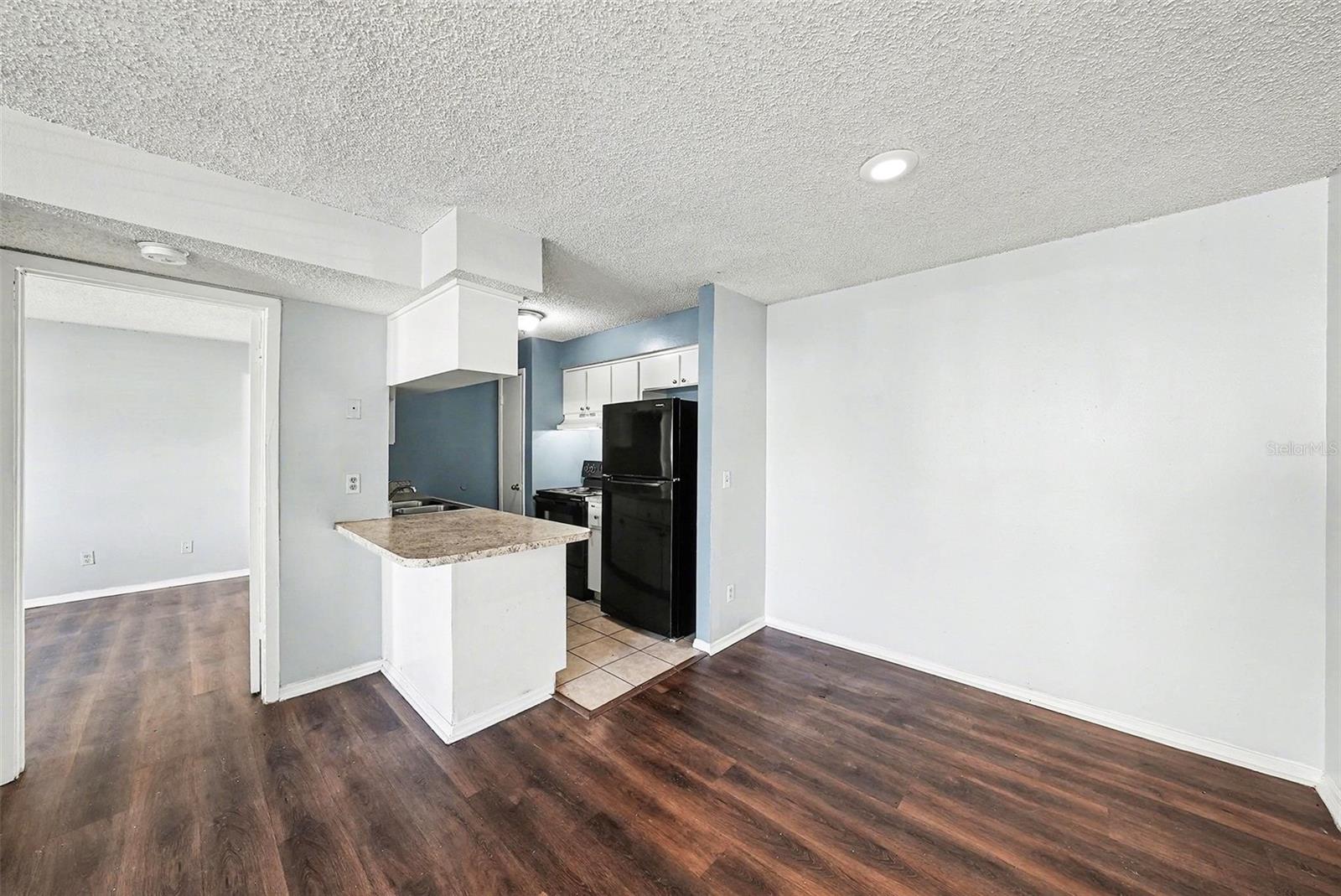 550 Golden Raintree Pl #550 Property Photo 10