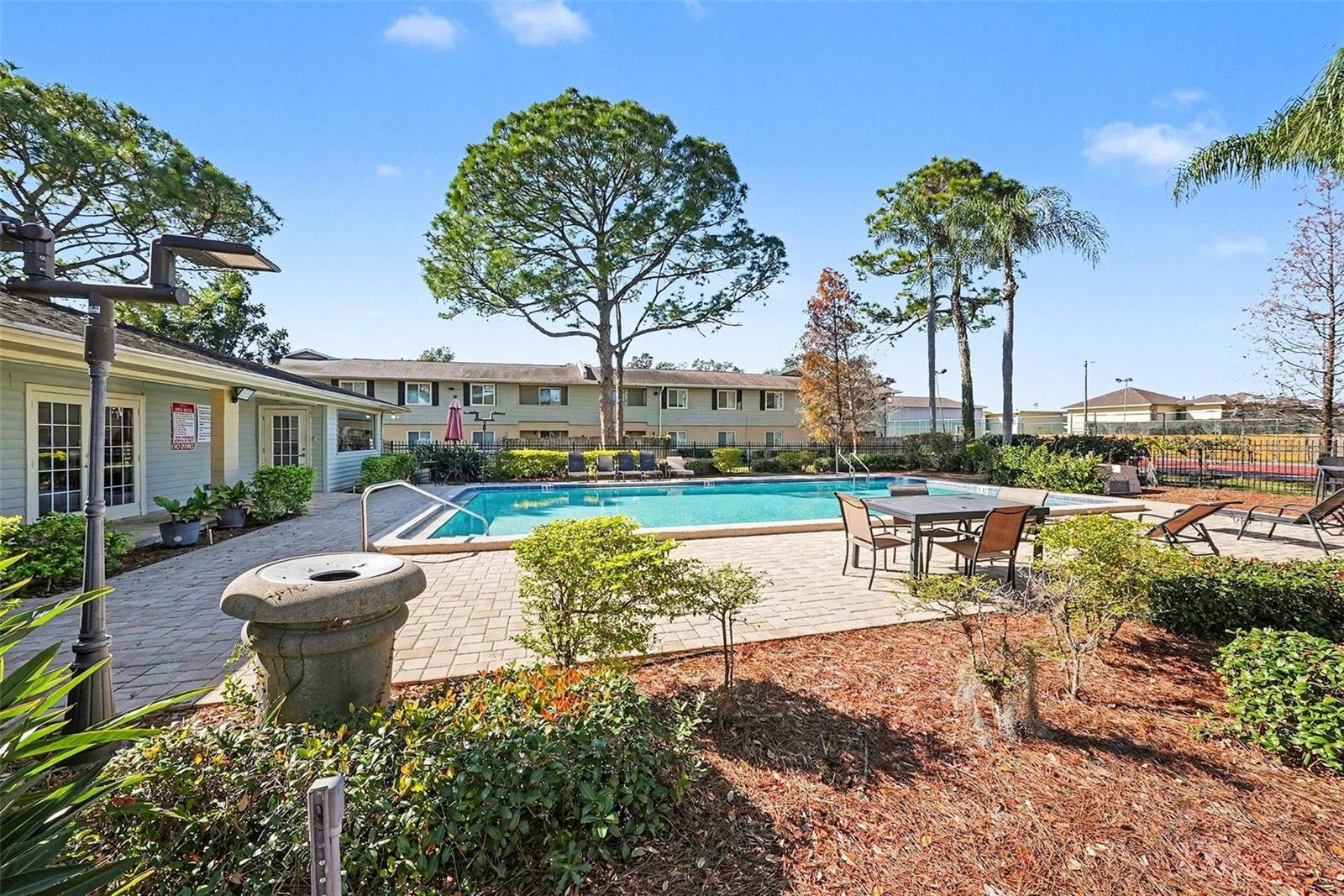 550 Golden Raintree Pl #550 Property Photo 23