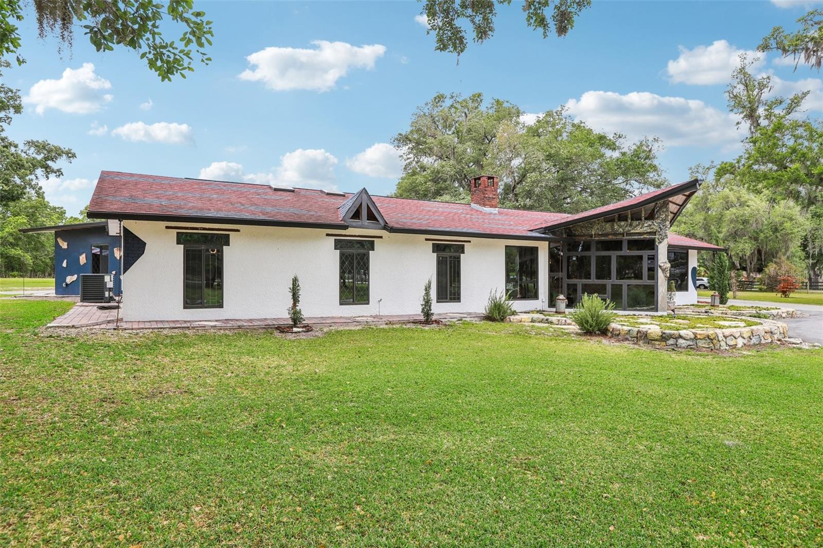 27616 Miller Rd Property Photo 10