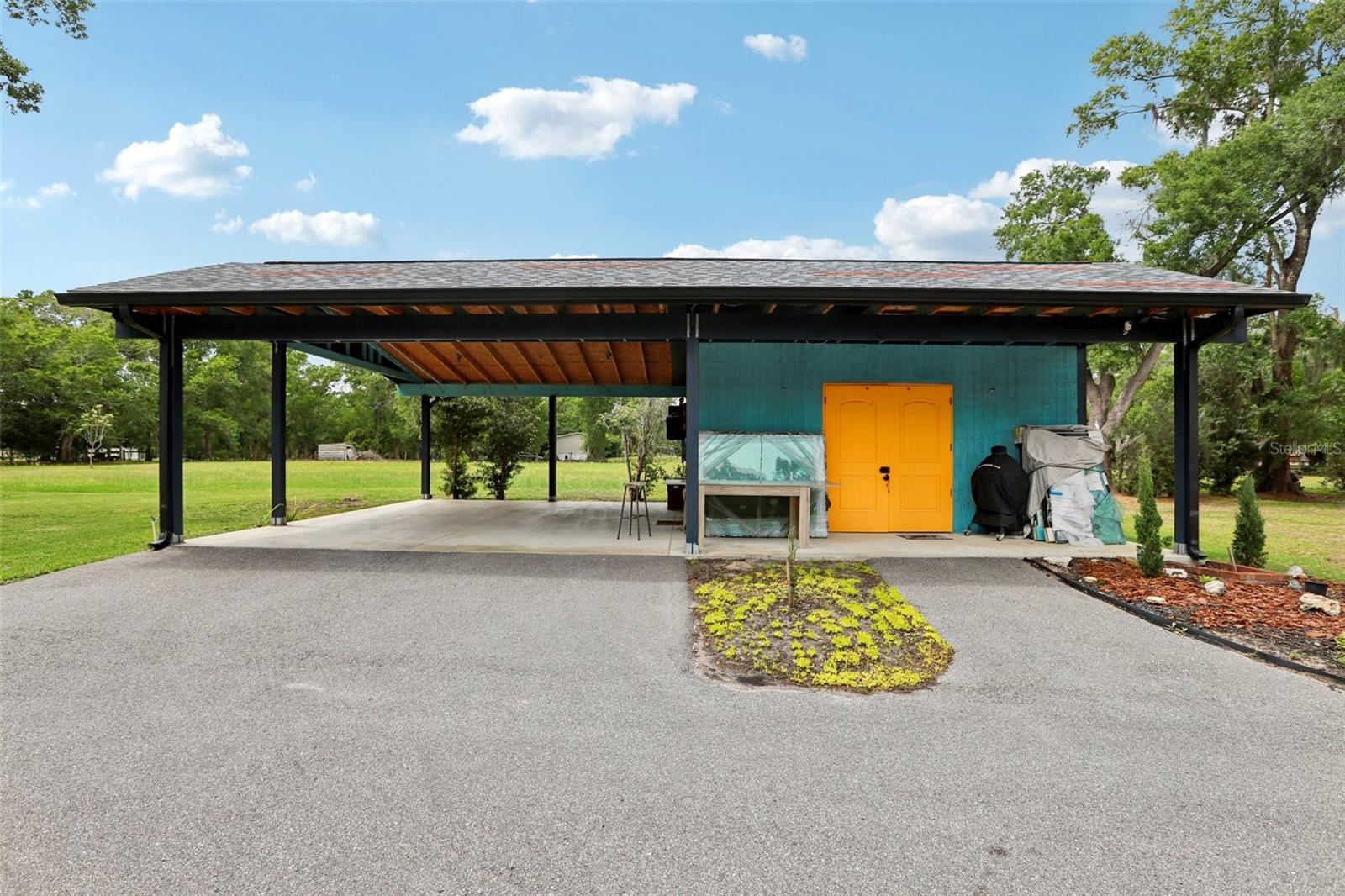 27616 Miller Rd Property Photo 12