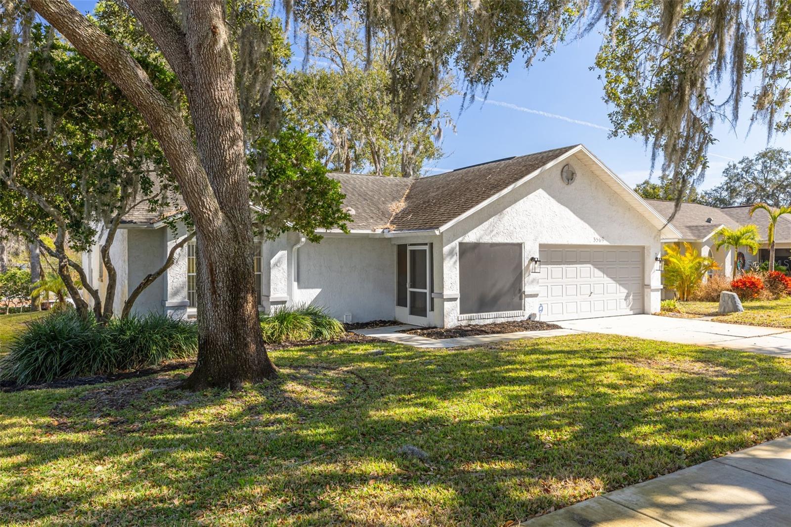 3569 Oak Lake Dr Property Photo 1