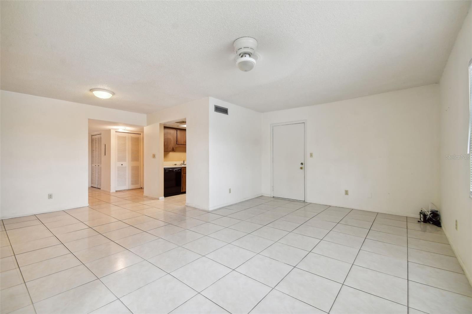645 N Keene Rd #d Property Photo 7