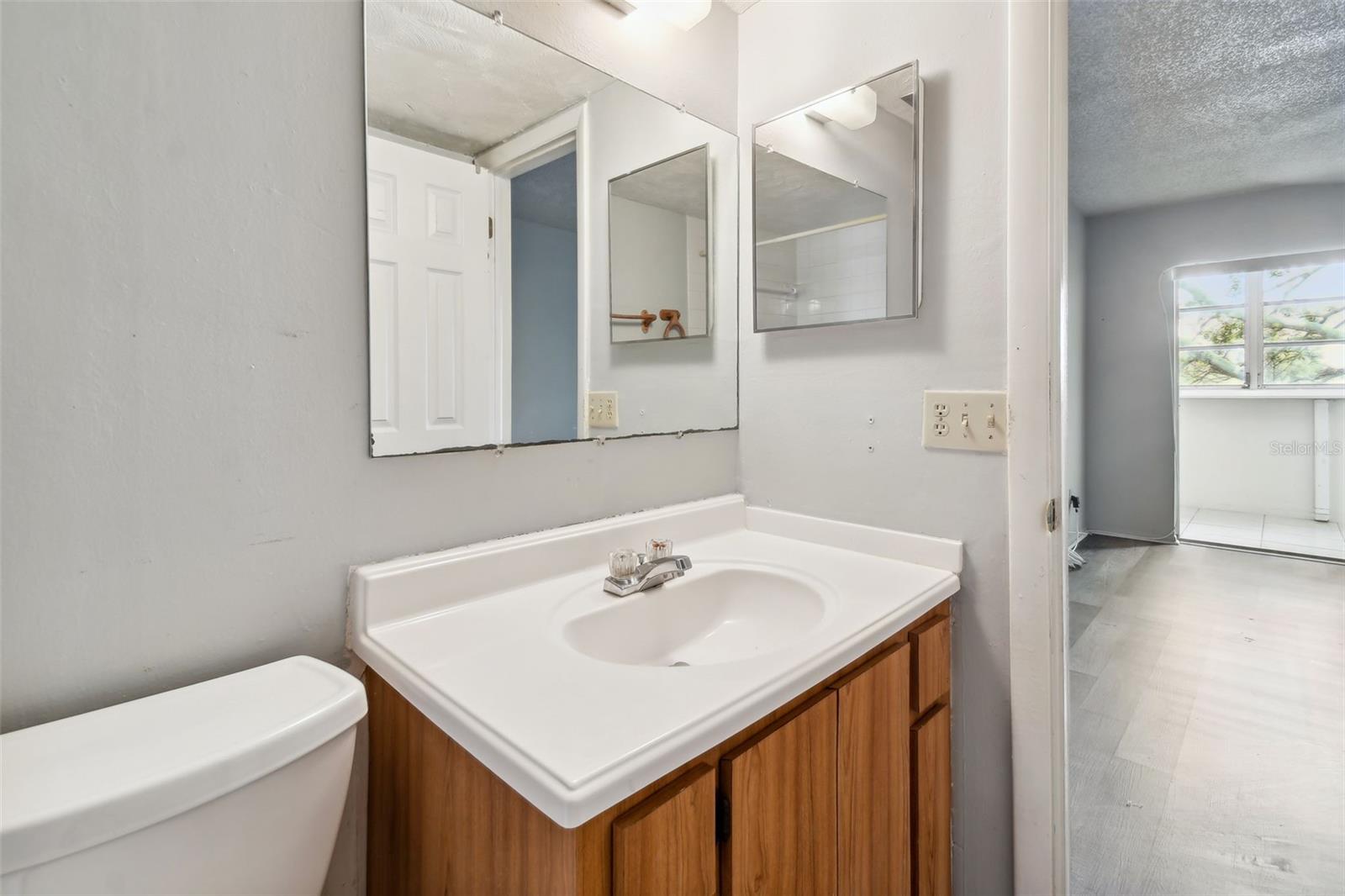 645 N Keene Rd #d Property Photo 13