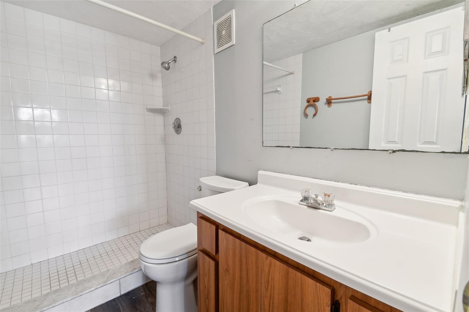 645 N Keene Rd #d Property Photo 14