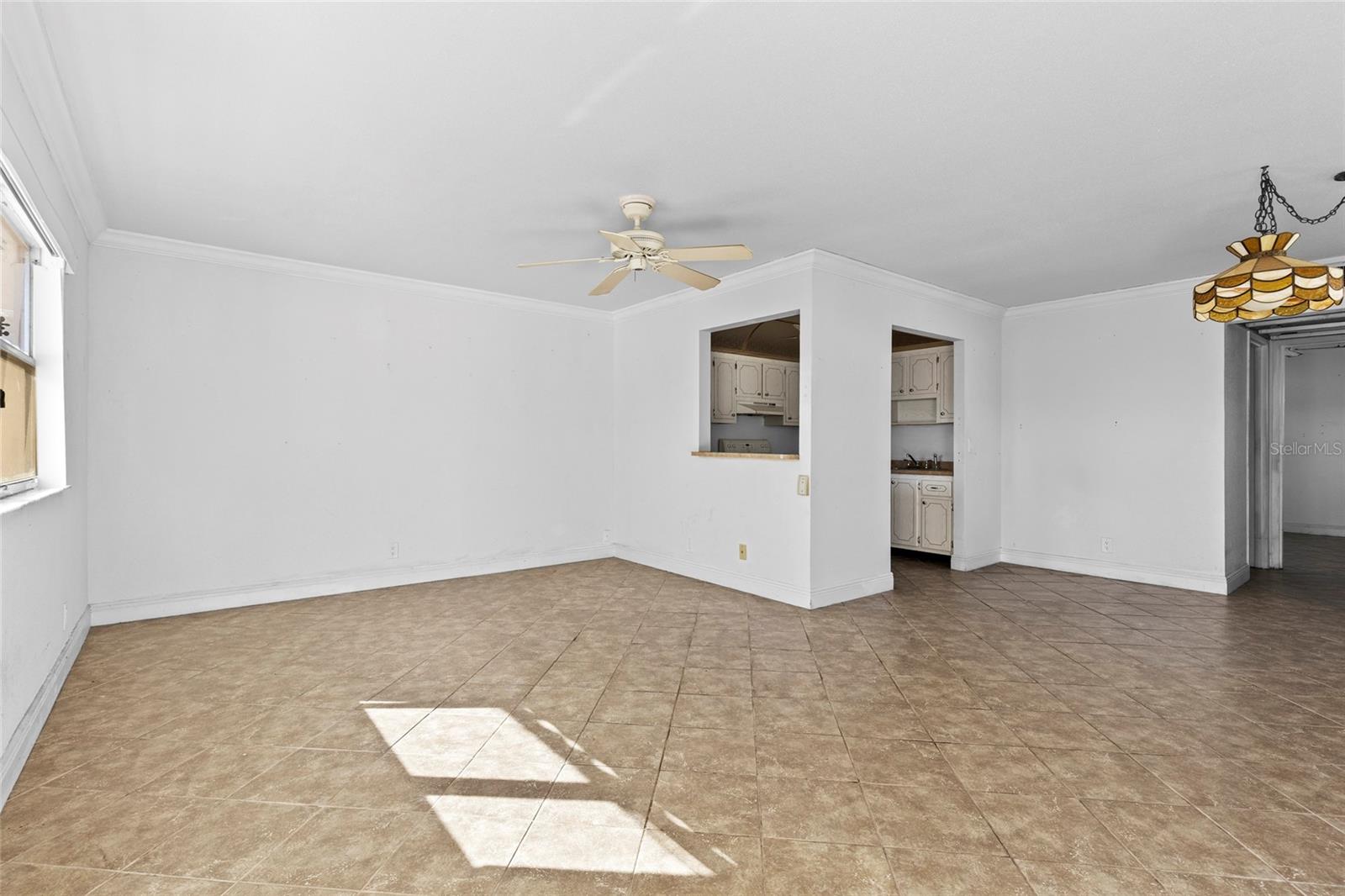 187 Saxony Ter #d Property Photo 2