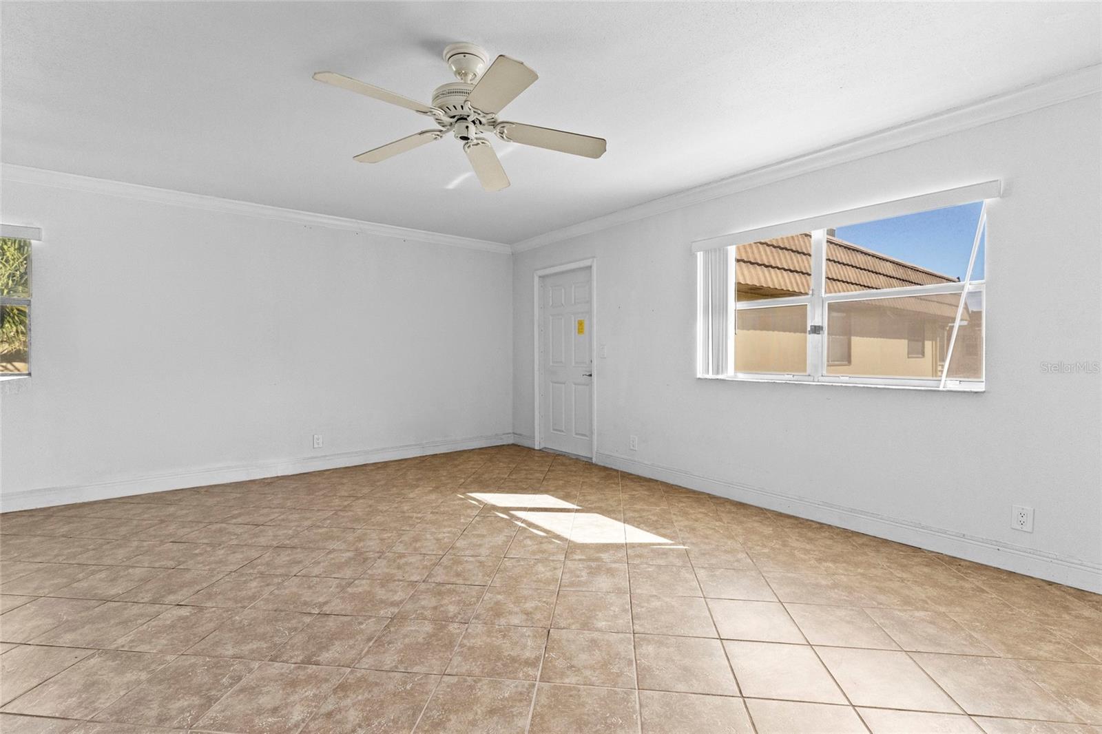 187 Saxony Ter #d Property Photo 6