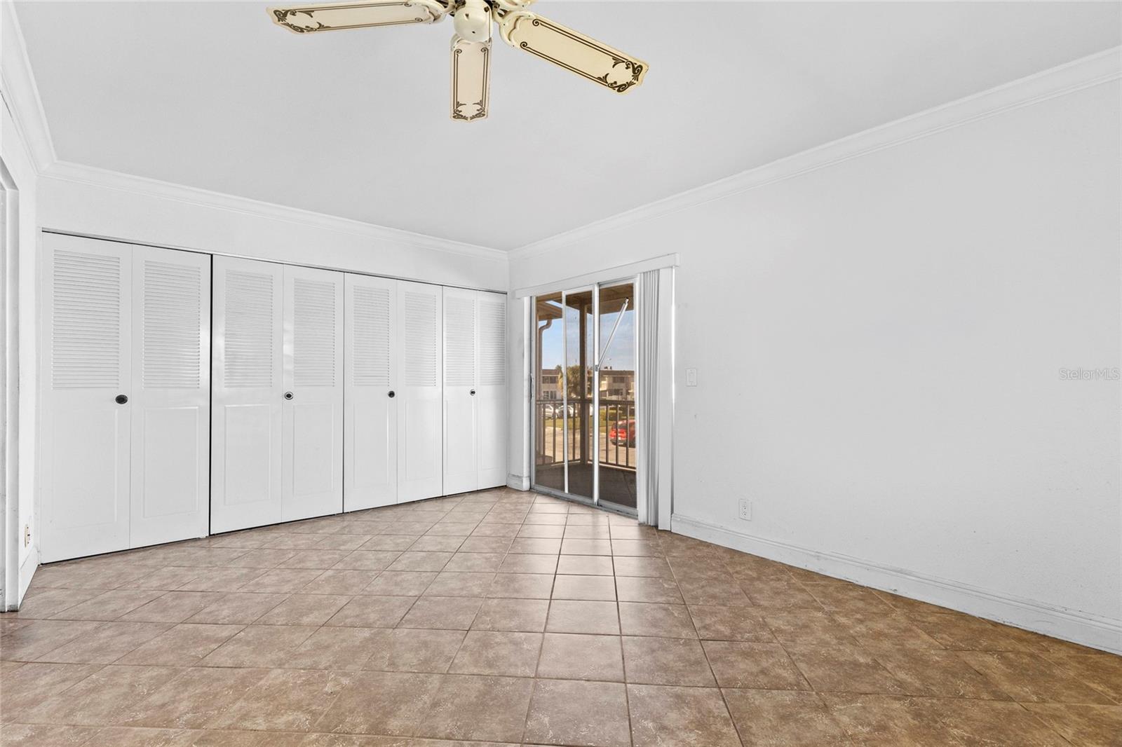 187 Saxony Ter #d Property Photo 12
