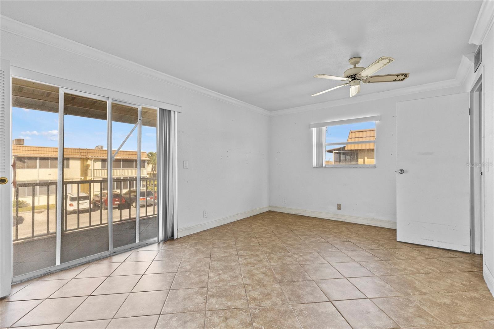 187 Saxony Ter #d Property Photo 15