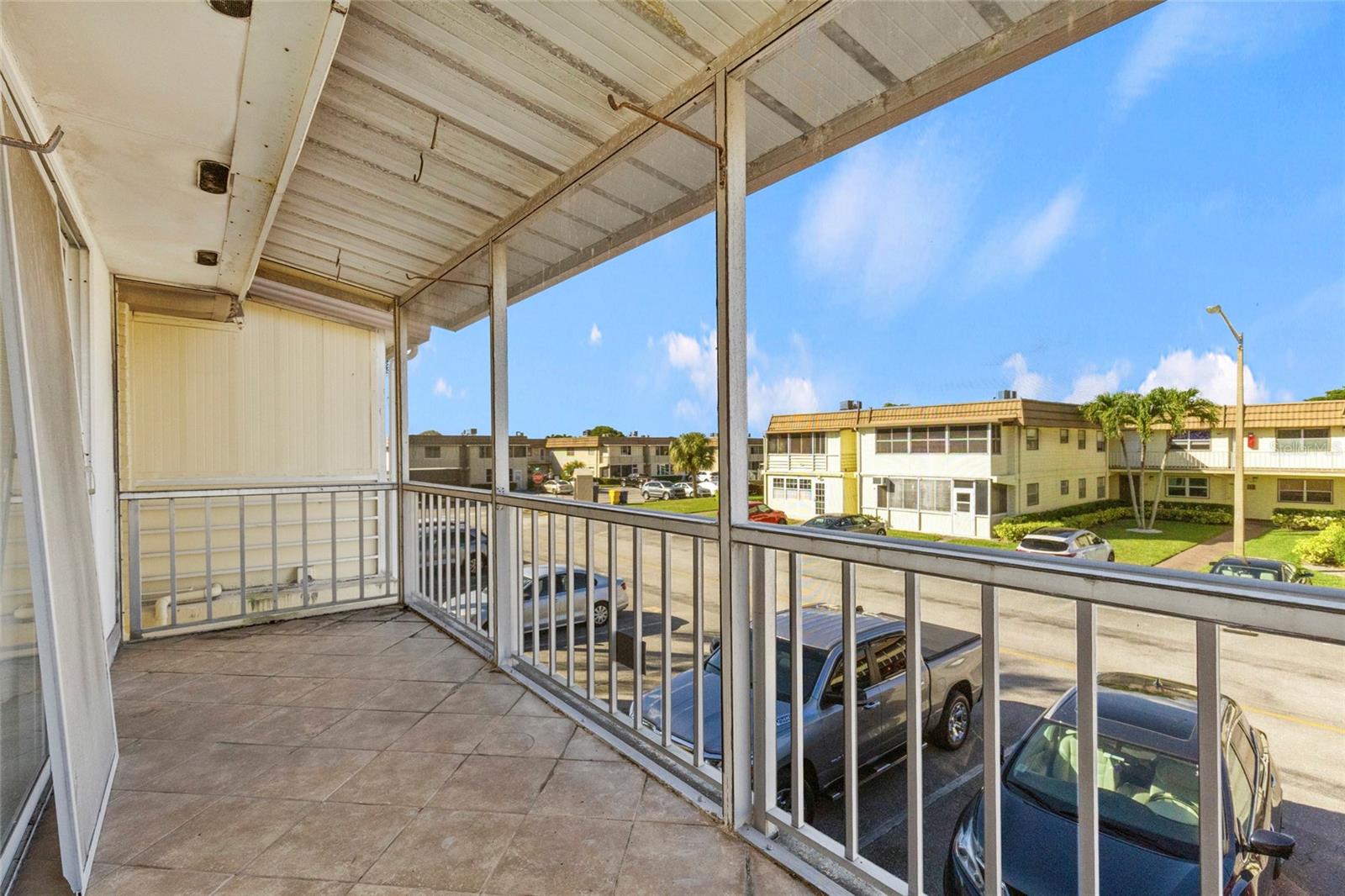 187 Saxony Ter #d Property Photo 17