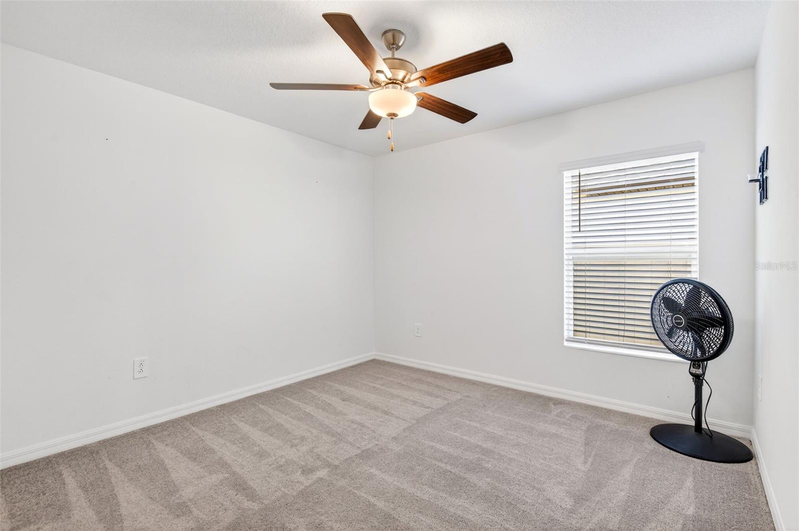 15217 Zircon Red Dr Property Photo 9