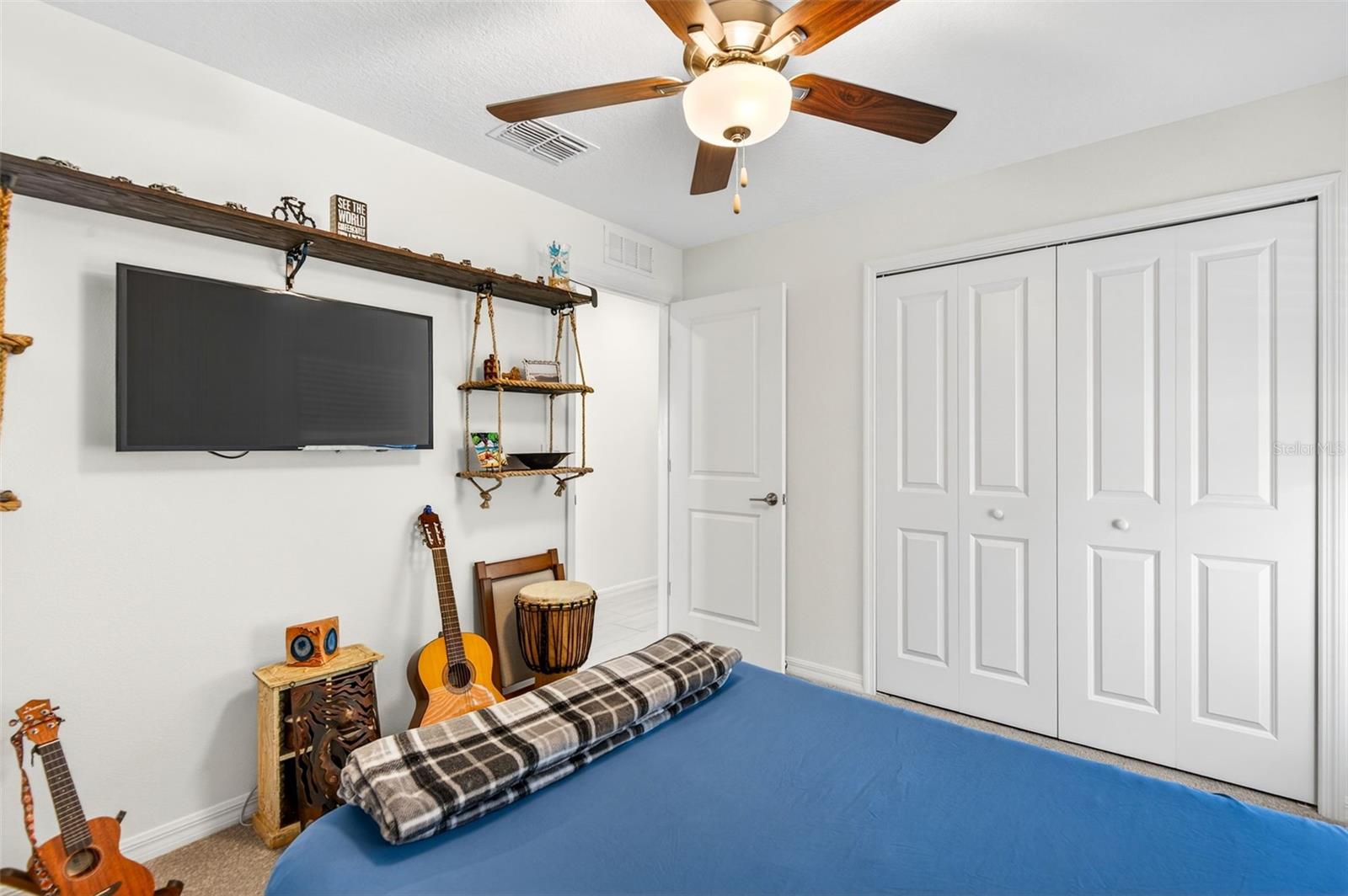 15217 Zircon Red Dr Property Photo 12
