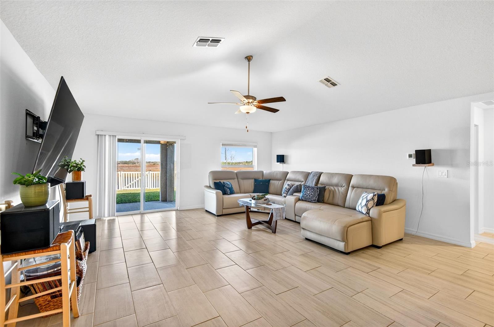 15217 Zircon Red Dr Property Photo 32
