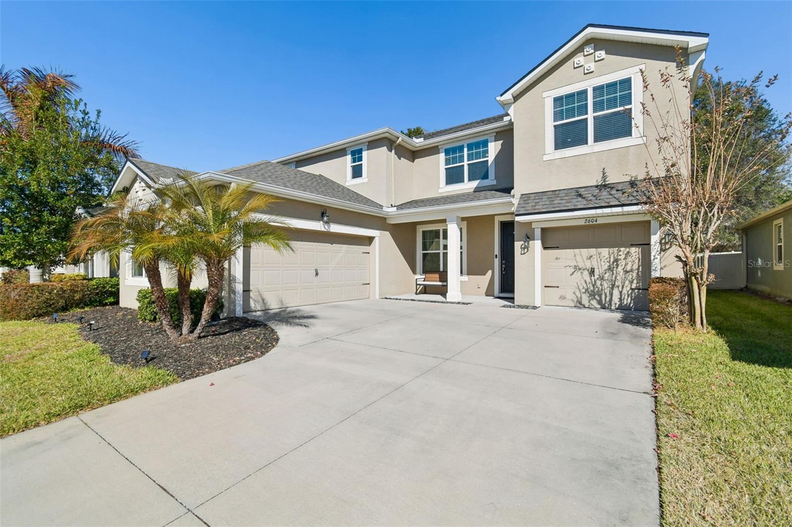 2604 Valley Sunset Ln Property Photo 1