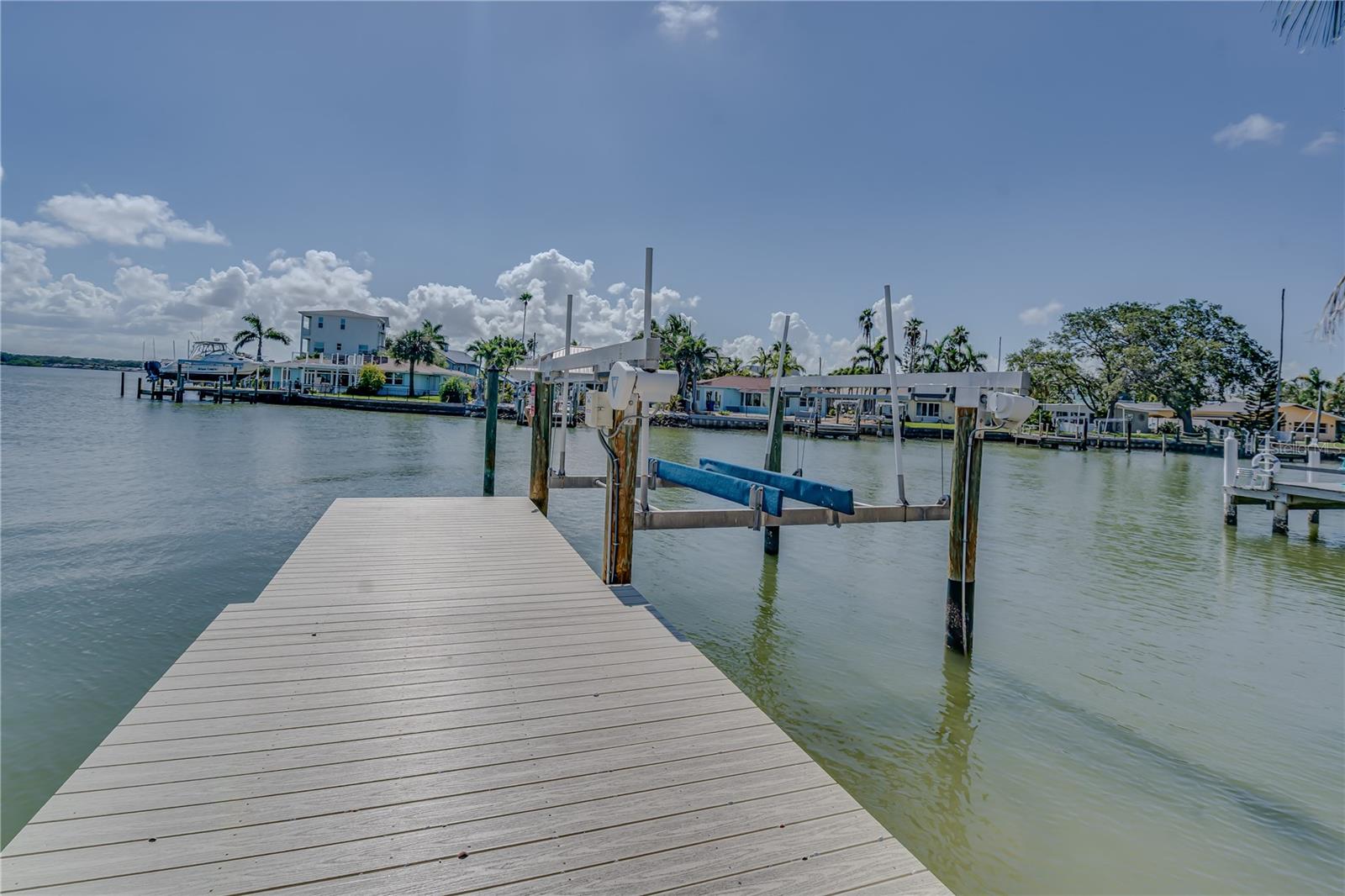 16029 Redington Dr Property Photo 8