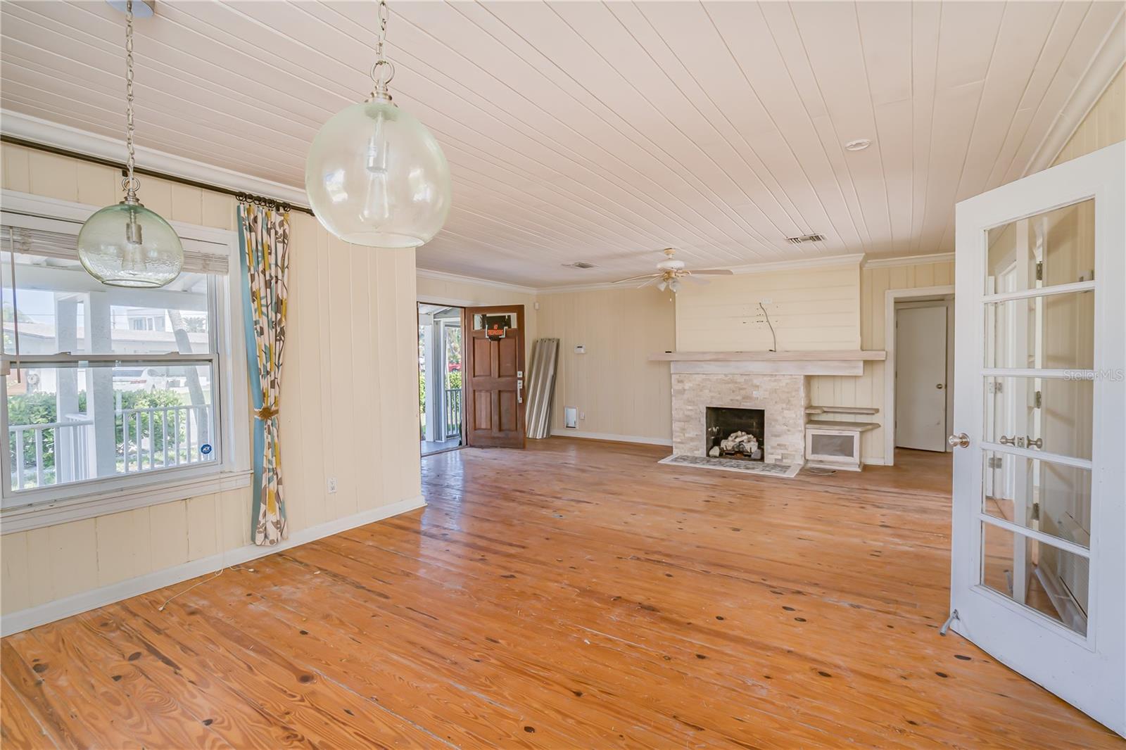 16029 Redington Dr Property Photo 11