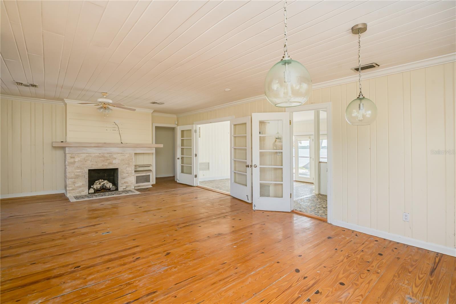 16029 Redington Dr Property Photo 14