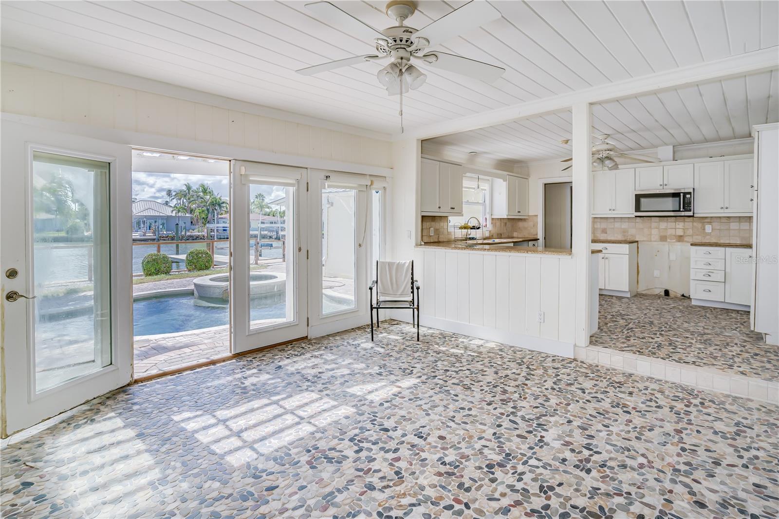 16029 Redington Dr Property Photo 16