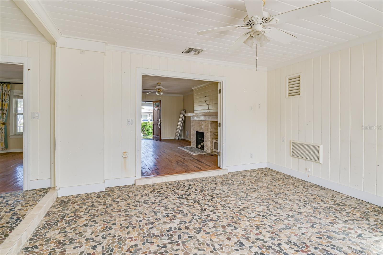 16029 Redington Dr Property Photo 18