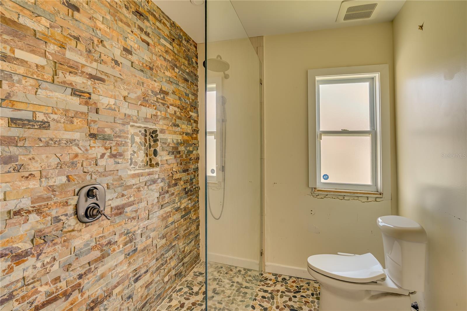 16029 Redington Dr Property Photo 30