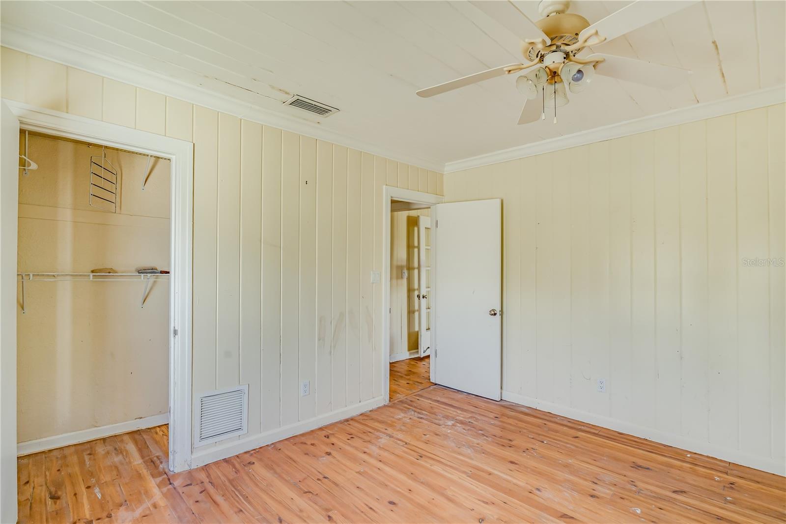 16029 Redington Dr Property Photo 38