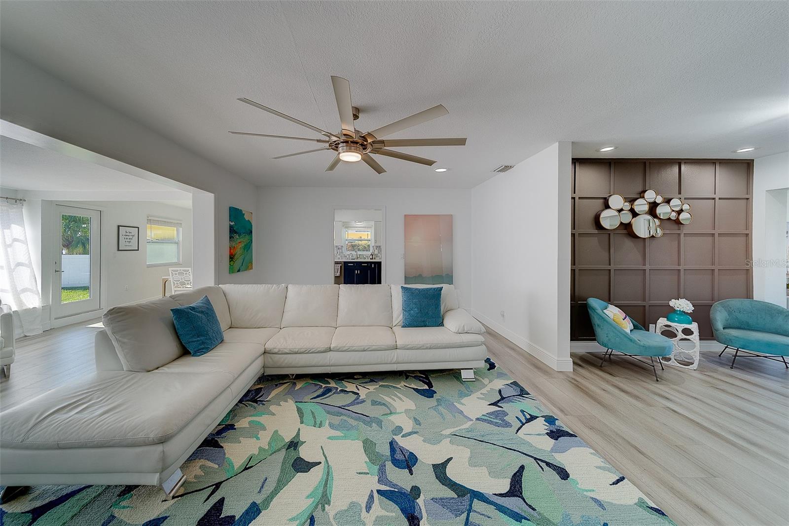 2109 Bayshore Dr Property Photo 6