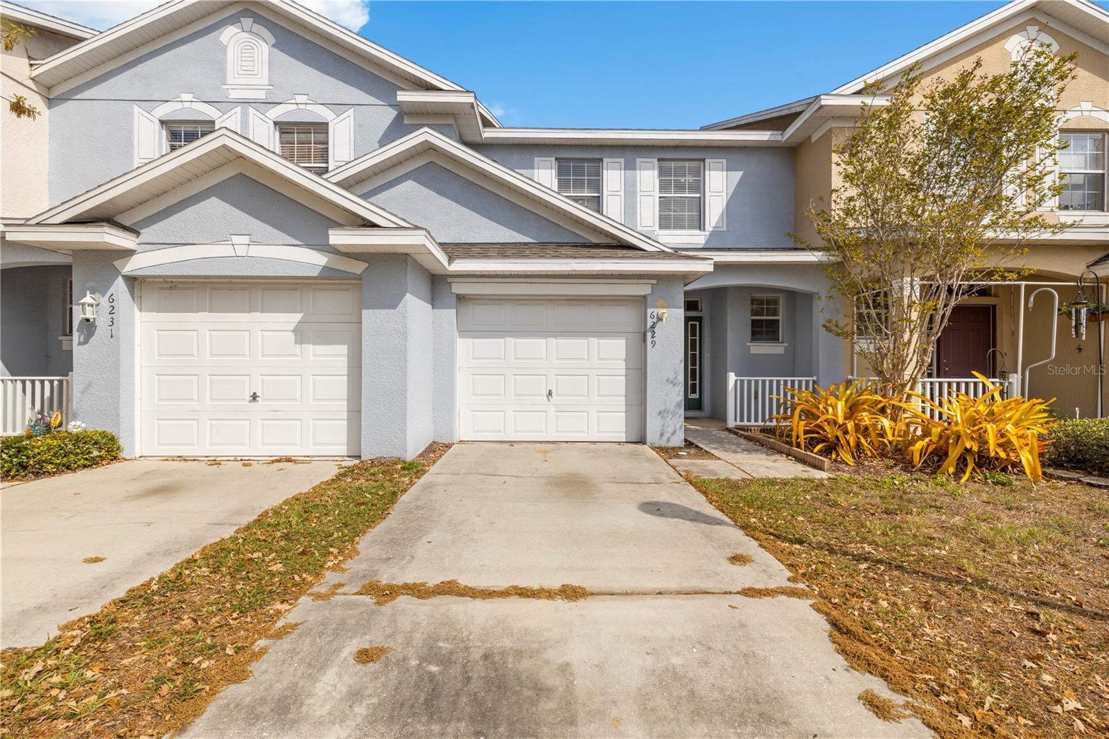 6229 OLIVEDALE DR Property Photo 1