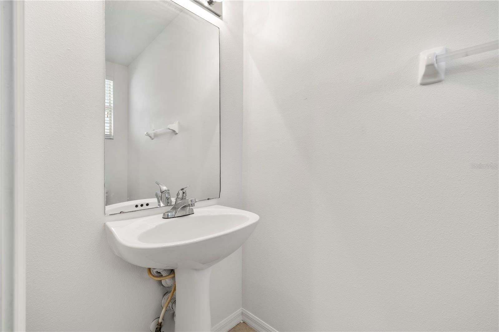 6229 Olivedale Dr Property Photo 7