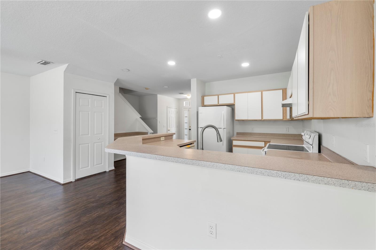 6229 Olivedale Dr Property Photo 12