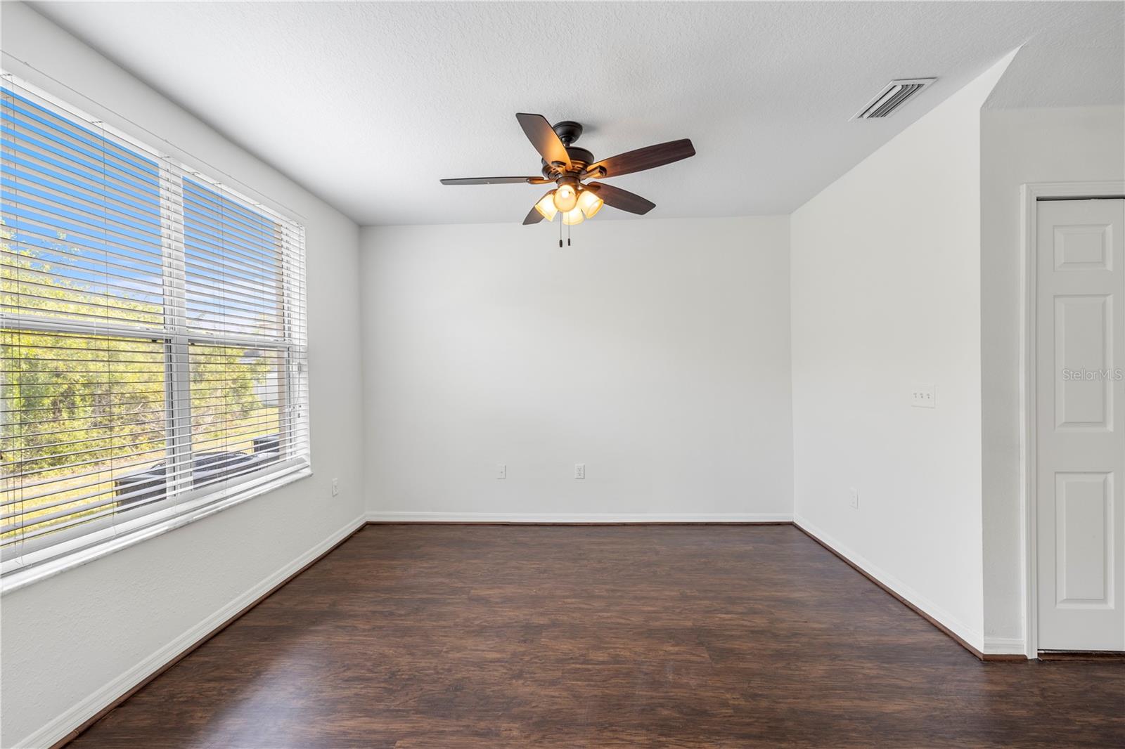 6229 Olivedale Dr Property Photo 17