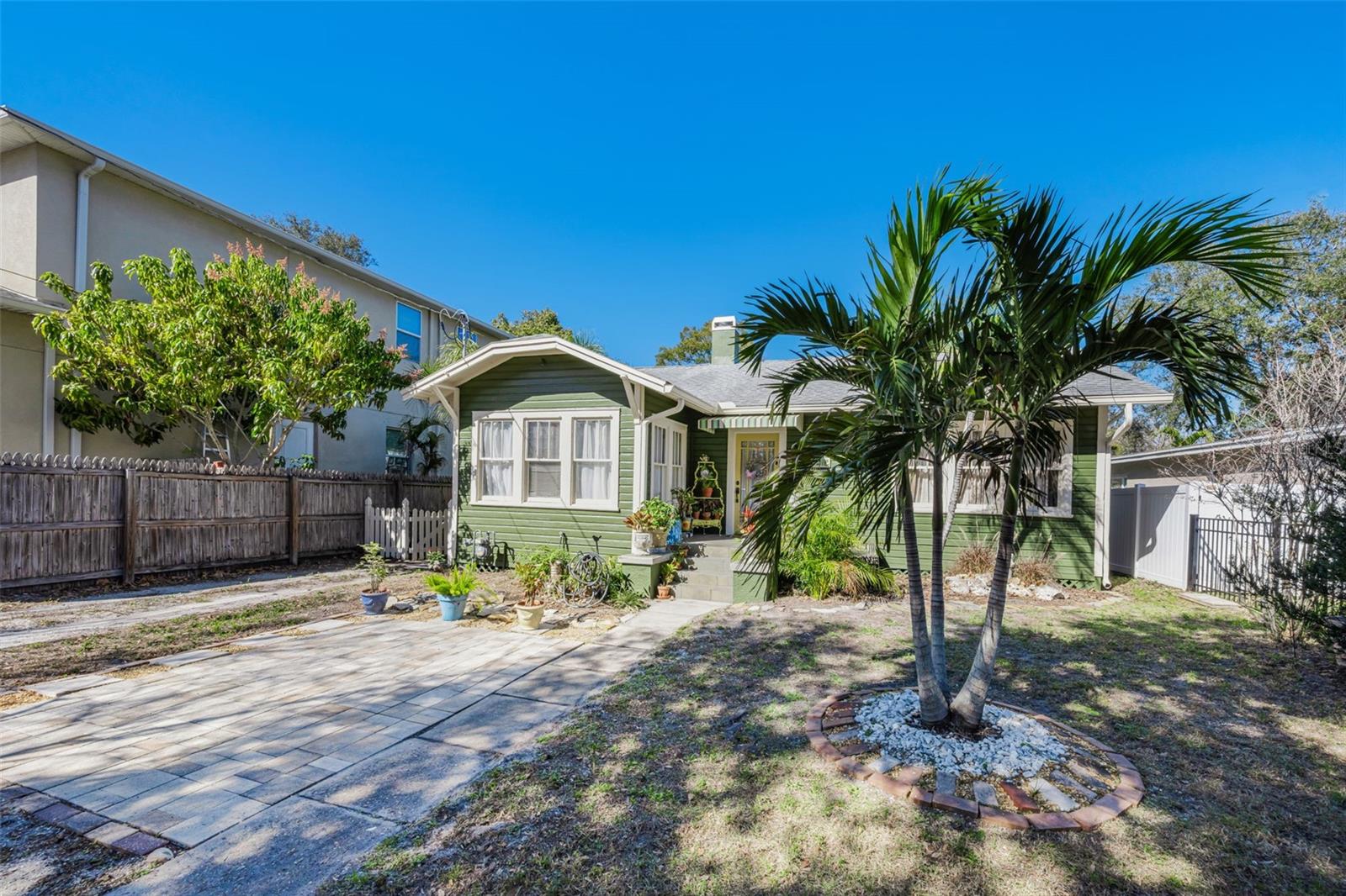 3411 W Bay Ave Property Photo 1