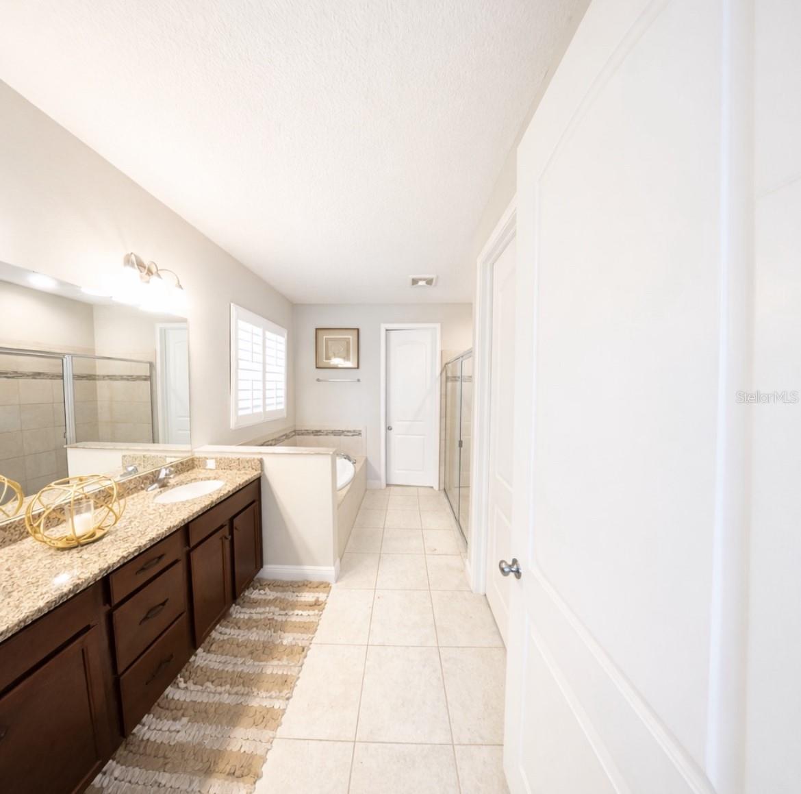 1216 Old Windsor Way Property Photo 12