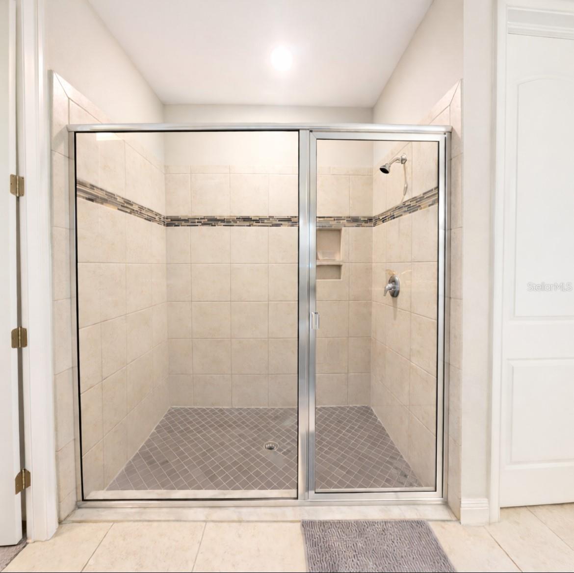 1216 Old Windsor Way Property Photo 15